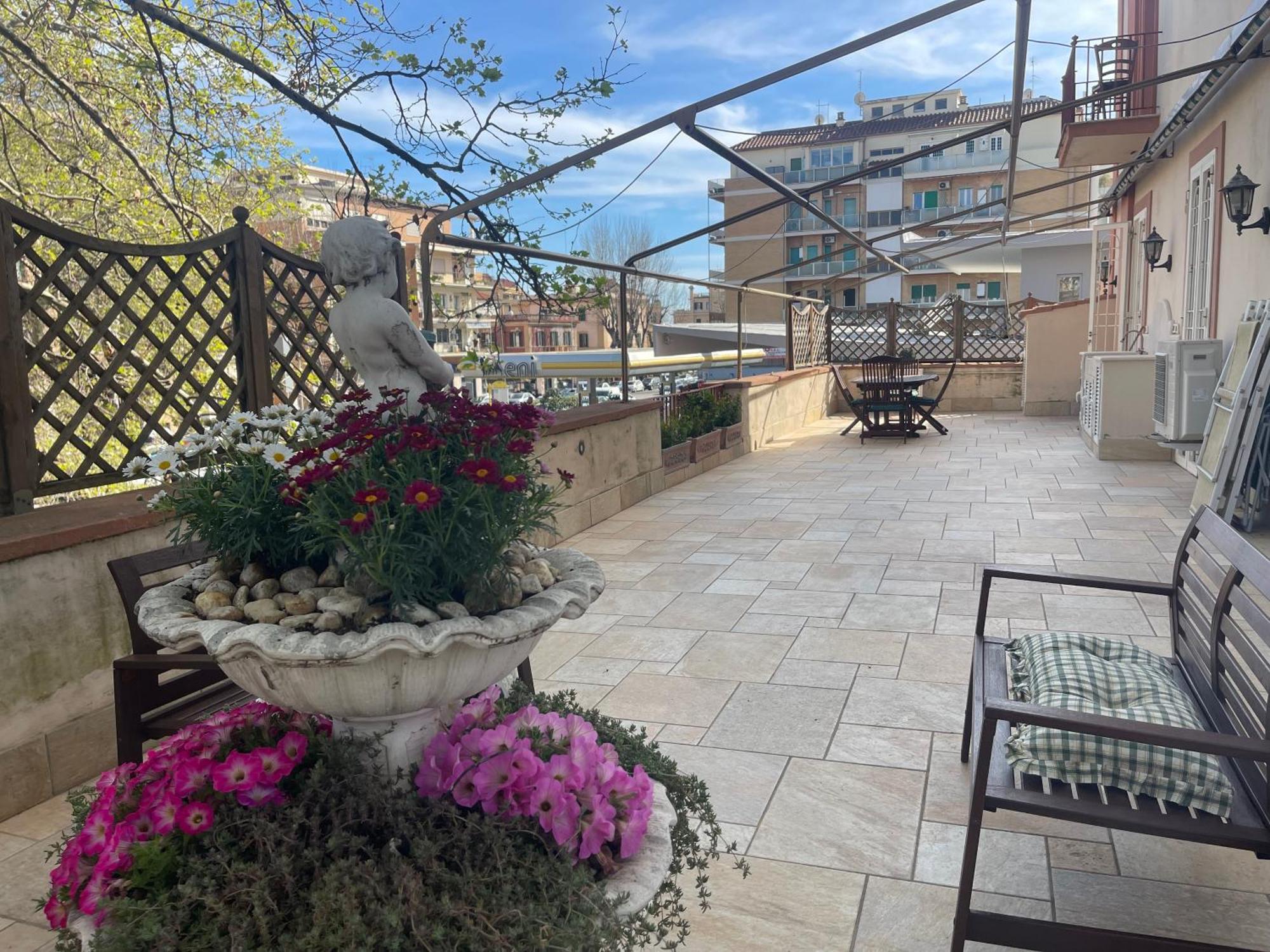 La Tua Casa Nel Centro Di Ostia Villa Екстериор снимка