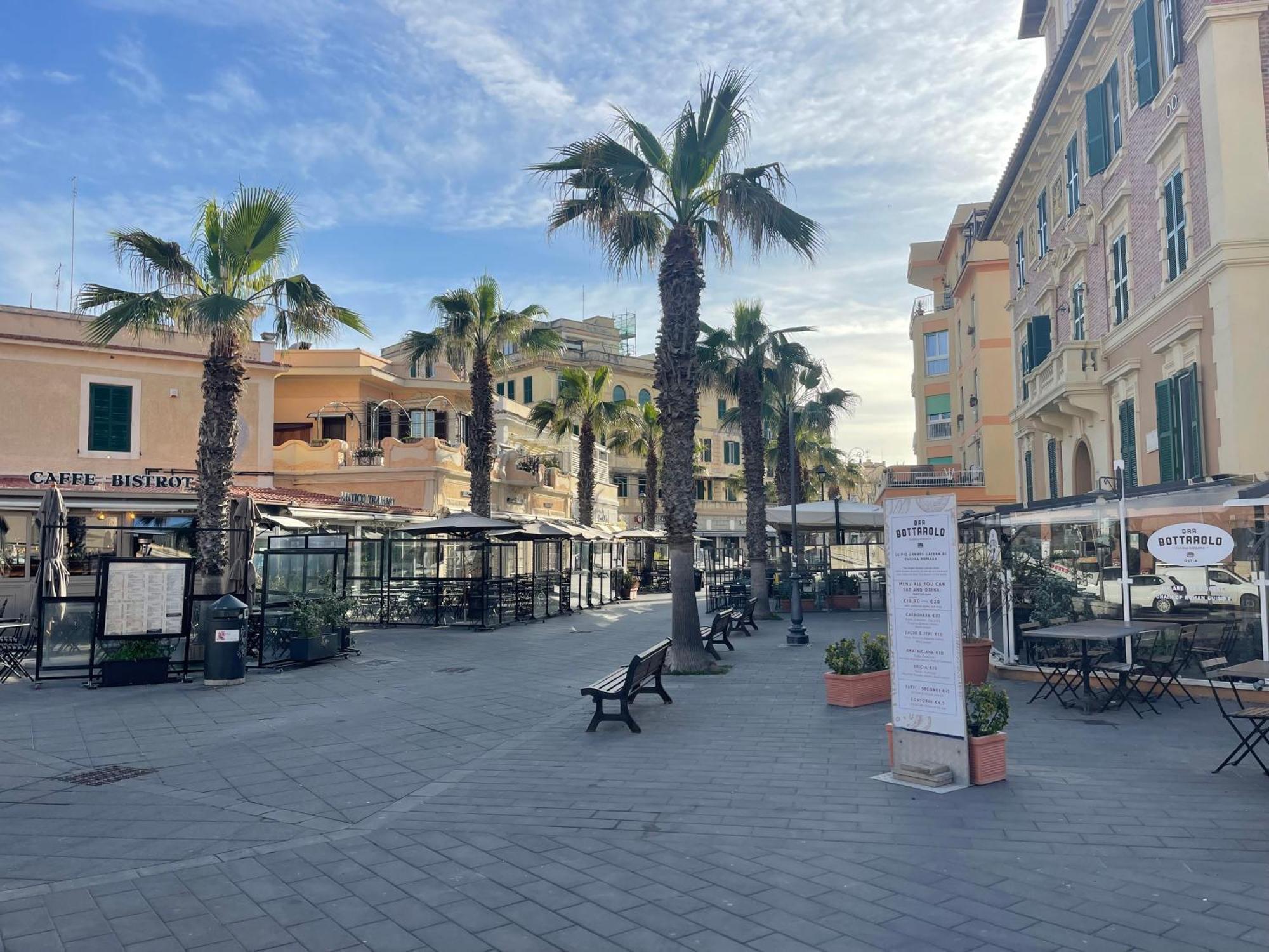 La Tua Casa Nel Centro Di Ostia Villa Екстериор снимка